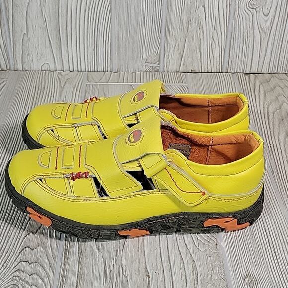TMA Eyes Hand Stitched Leather Shoes Yellow Womens Size 8.5 NEW - Picture 5 of 15